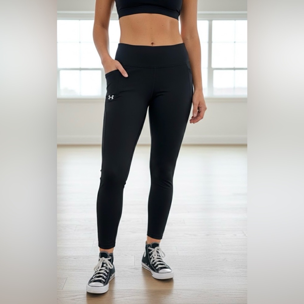Like New-Under Armour Jet Black HeatGear Compression Leggings